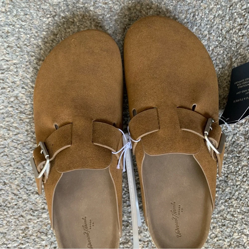 Universal Thread Mule Clog - Picture 2 of 4